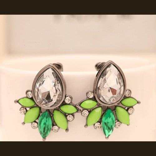 Trending Products Resin Stud Earrings for Women Flower Geometric Gold Brincos 2018 Bohemia Beach Earings Vintage Jewelry