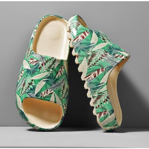 Summer slippers 2021 outdoor Slides soft Men women Indoor bathroom home shoes Flat EVA Thick sole beach slippers sandals 35-46