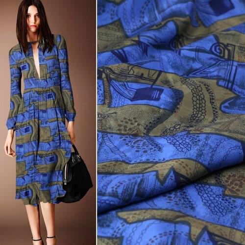 Geometric abstract 12m printed real silk electrospun fabric special price silk garment lining shirt silk fabric