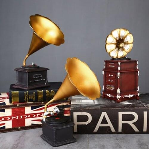 Vintage Metal Retro Phonograph Model Record Player Antique Gramophone Turntable Model Home Bar Crafts Iron Handicraft Ornaments
