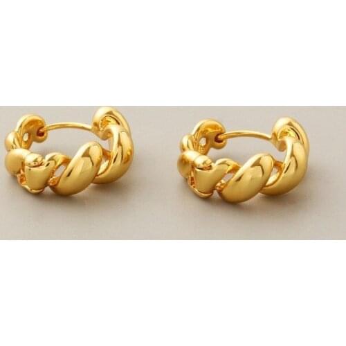 Korean version advanced sense winding ring earrings earrings cold wind temperament simple geometric Earrings female