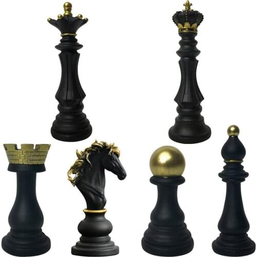 Nordic Art Chess Pieces Sculpture Ornament Statue Office Tabletop Decor