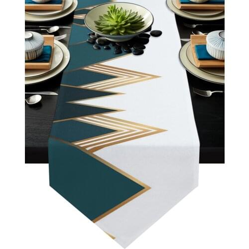 Triangular Mountain Shape Table Runner Wedding Decoration Christmas Dinner Table Decor Table Runners and Placemats