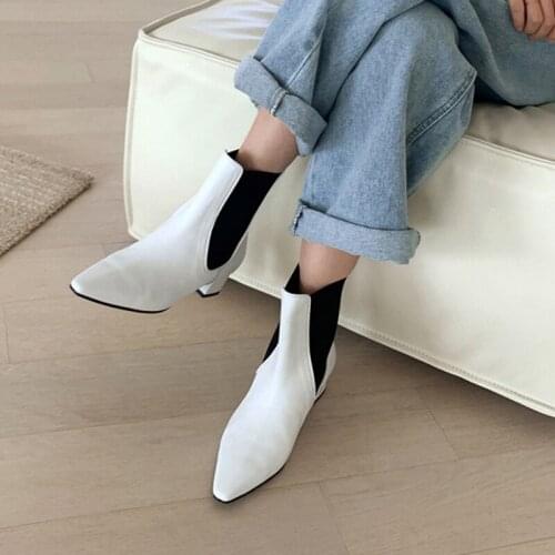 2020 Autumn and Winter Chelsea Boots Women Leather Thick Heels Ankle Boots Winter Autumn Pointed Size 33-42