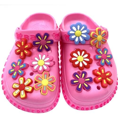 Wholesale 100PCS New Arrival Flowers Plant Shoes Charms Cartoon Croc Jibz Decoration GirlsBB Gifts Wristband Accessories