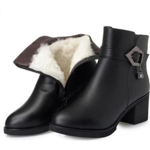2019 New Large Size Winter Boots Women Black Fashion Buckle Genuine Leather Shoes Women Boots Fur One Wool Ankle Boots for Women