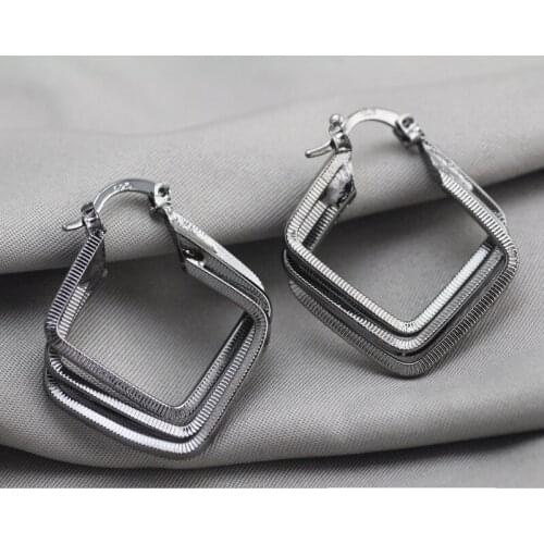 Lovers Black Gold Earring Round Geometric Design 925 Sterling Silver colorFashion Black Earrings Studs For Men And Women 1