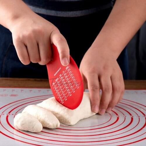 1PCs Silicone Dough Scraper Cream Smooth Cake Spatula Baking Pastry Tools Kitchen Butter Knife With Scale Random Color