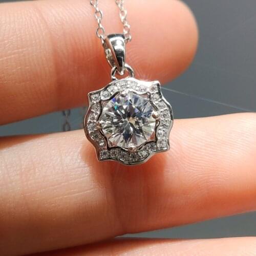 1 Carat Diamond Test Good Quality D Color Moissanite Pendant Necklace Silver 925 Original Brilliant Cut Gemstone Vintage Chain