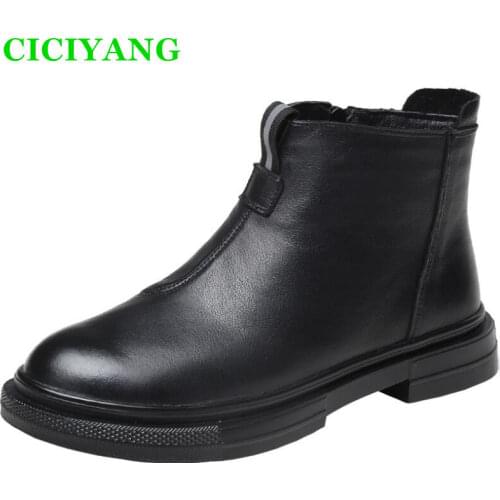 Giyu Genuine Leather Womens short boots Autumn and winter flat Martin boots Black plus velvet cotton shoes Ankle boots women