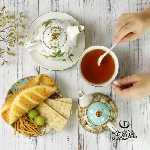 Bone China Tea Pots European Modern Fashion Teapots Porcelain Large Capacity Tea Kettle Ceramic Coffee Pots