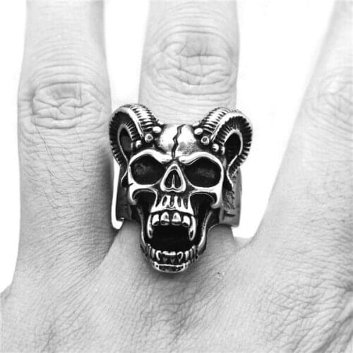 Vmpire Skull Goat Ring 316L Stainless Steel Women Mens Skull Biker Ring
