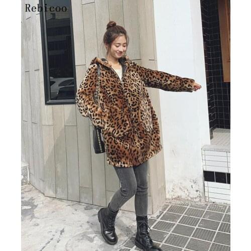Oversized Hooded Fake Fur Jacket Women Fluffy Shaggy Zipper Faux Fur Coat Women Winter Thicken Warm Jackets Furry Overcoat