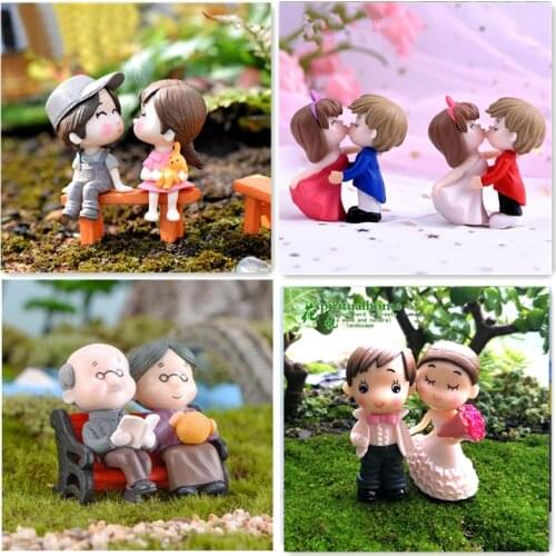 Romantic Couple Figurines Sweet Lovers Wedding Dolls PVC Fairy Chair Grandma Grandpa Garden Miniatures Ornaments Bonsai Decor