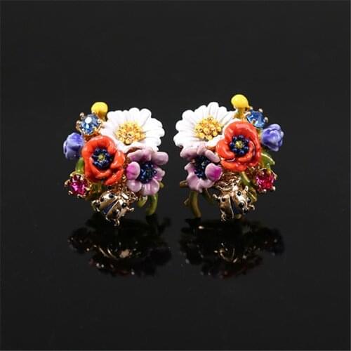 Trendy Light Luxury Niche Poppy Flower Ball Stud Earrings Enameled Red Flower Green Leaf Daisy Ladybug Flower Cluster Earrings