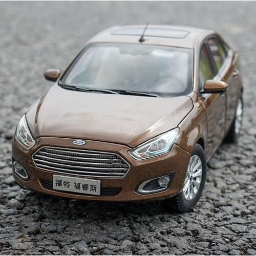 Diecast 1:18 Scale Changan FORD ESCORT 2017 Classic Alloy Simulation Car Model Collection Decoration Gifts Toys for Boys