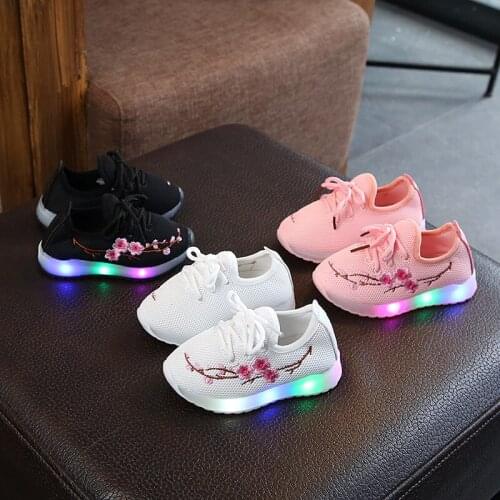 New Toddler Shoes With LED Light Fashion Baby Gir Shoes Little Kids Sneakers Sports Soft Bottom For Girls Eur Size 21-30