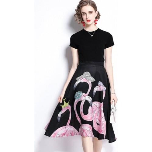 Summer 2 Piece Set Runway Fashaion Casual Women Black Short Sleeve T-Shirt Tops + High Waist Print Big Swing Midi Skirts Outfit