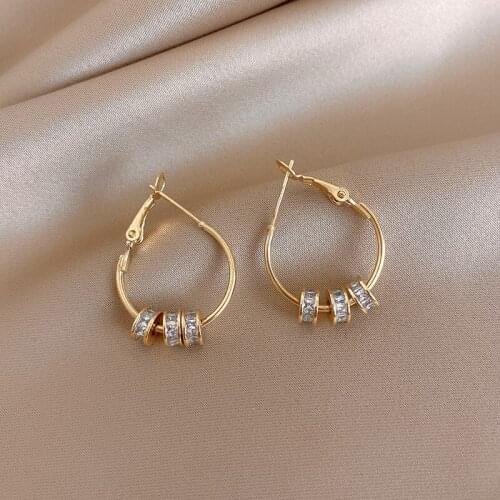 Best selling fashion jewelry, high-quality copper inlaid zircon round simple hoop earrings, elegant womens daily wild earrings