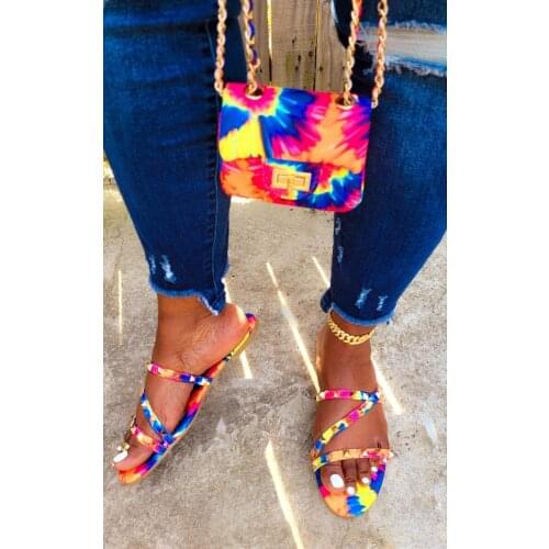 Shoes Sandals Women 2021 Summer New Fashion Sexy Floral Studded Flat Slippers Spot Large Size Sandals Women