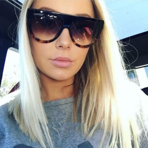 Fashion Luxury Brand Design Vintage Flat Top Oval Sunglasses Women Men Rivet Shades Gradient Sun Glasses For Female Gafas UV400