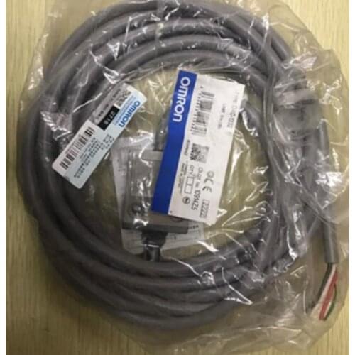 Original genuine Omron waterproof limit switch D4C-1332 sealed limit switch