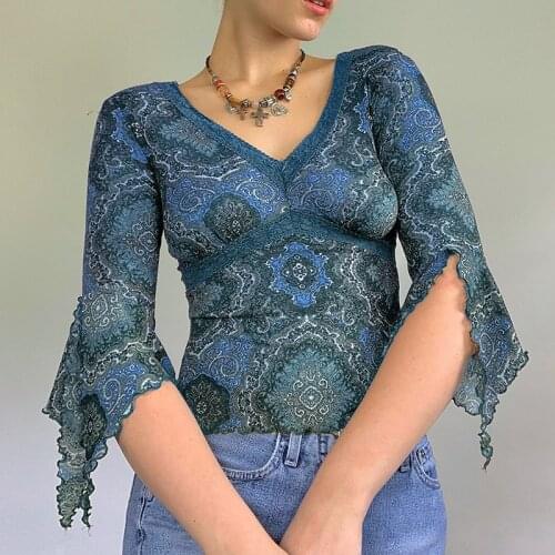 Summer Fashion T-shirt Retro Lace Mesh Top Y2K T-shirt Female Half Trumpet Sleeve V-neck Short Sleeve Elegant Brown Female Top