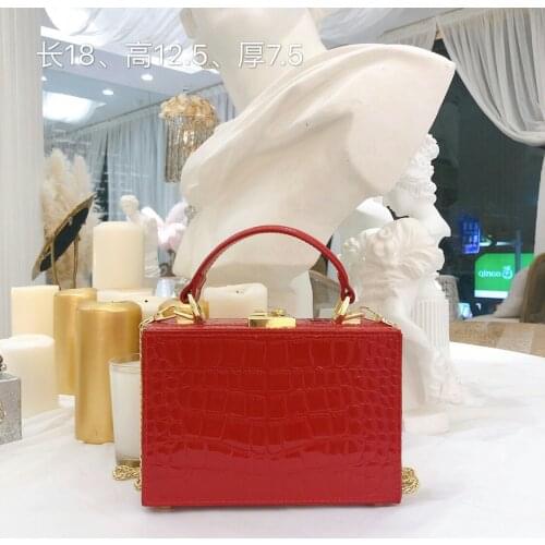 NEW Bags for Women 2019 Leather Lock Box Female Small Square Trunk Slung Portable Lady Handbags Crocodile Pattern bag