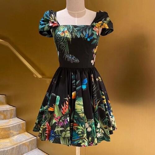 146 * 105cm Spring and Summer European Brands Couture 100% Cotton Fabric Direct Injection Plant Animal Printing Fabric