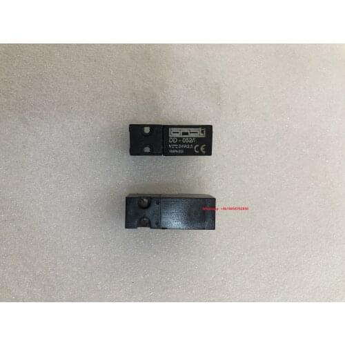 Solenoid Valve Substitute For Santoni Machine Use UNIVER DD-052L NC Solenoid Valve