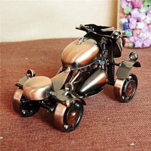 Hand-made metal metal ring iron decoration process beautiful arc with motorcycle metal ring statue placed Easter