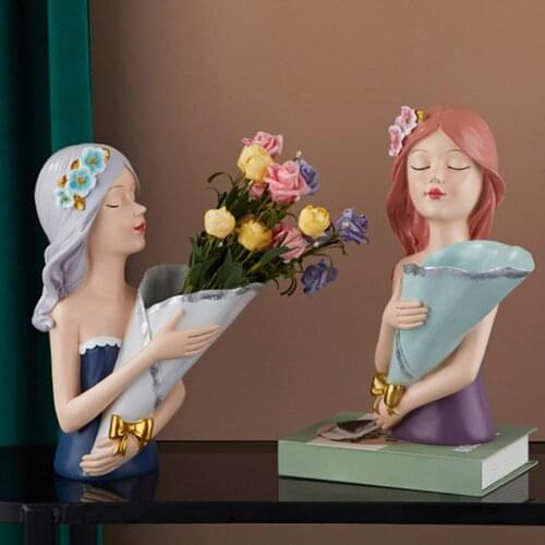 Bouquet Girl Sculpture Flower Pot Planters Resin Flower Plants Pot Vase Planter Decorative Vase for Home Decorations Flowerpot