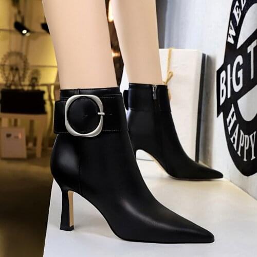 2019 New Autumn Women Ankle Boots High Thin Heel Pointed Toe Zipper Solid Metal Buckle Sexy Ladies Women Shoes Black Short Boots