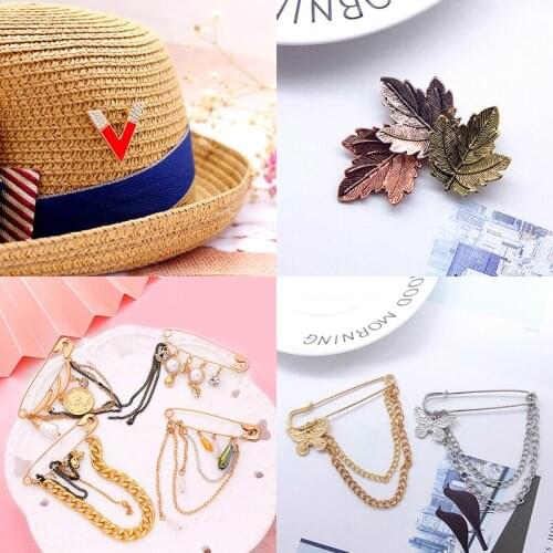 Red blue white black Medal of victory colour maple leaves Metal Brooches Bee flower Gold coin Pocket watch chain Lapel Pin badge