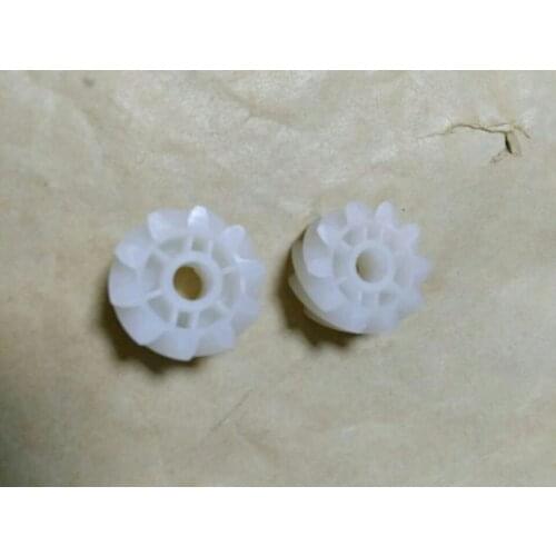 GEAR HELICAL for 34B7499832 10.T. Fuji 330/340/350/370/355 minilab