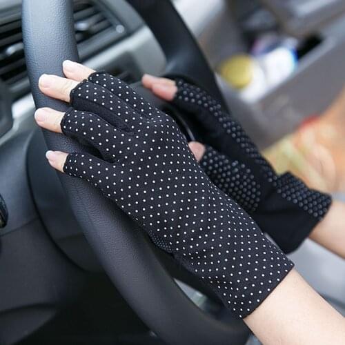 Summer Women Half Fingers Gloves Spring Stretch Thin Semi-Finger Driving Gloves Anti-Slip Sunscreen Anti-UV Fingerless Mittens