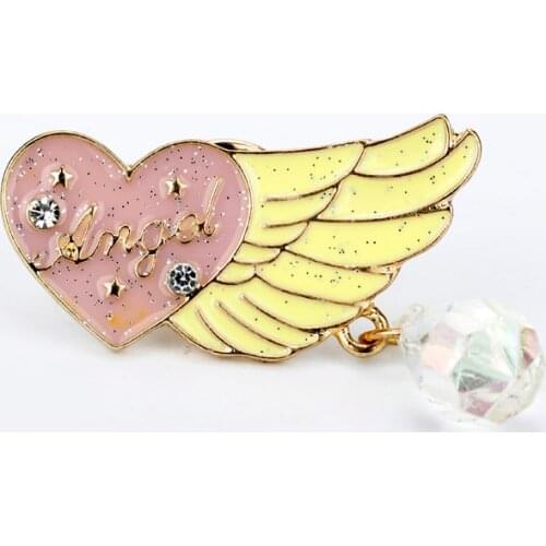 3 Style Card Captor Sakura Enamel Metal Brooch Pin Heart Wing Crystal Brooches for Women Girls Collar pins Fashion Jewelry Gifts