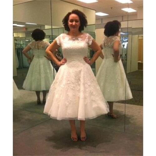 Elegant A Line Wedding Dresses Plus Size Sheer Neck Wedding Gowns Tea Length Short Bridal Dresses With Appliques