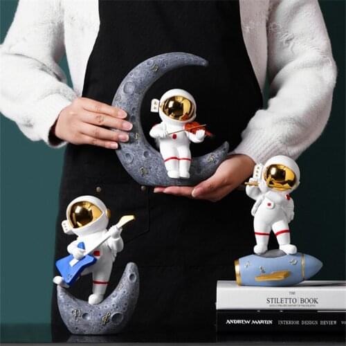 Nordic Astronaut band Resin Sculpture Crafts Creativity Decorations Musician Cosmonaut Home Living room Desktop Furnishings Gift