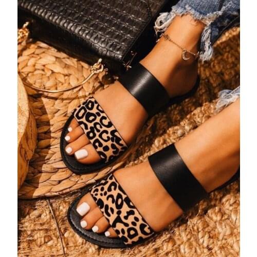 Summer new European and American sandals flat ladies slippers in stock 9110