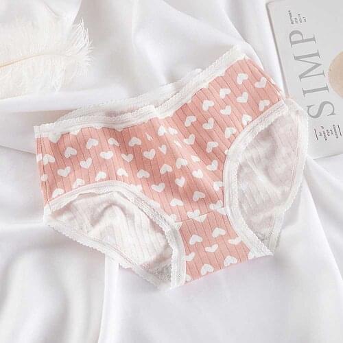 Sweet 95% Cotton Love Heart Printed Panties Girls Underwear Breathable Women Strawberry Briefs Lingerie WDC5973