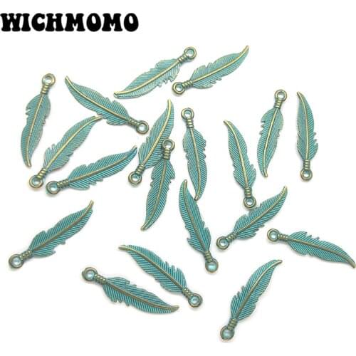 50pcs 22*7MM Retro Patina Plated Zinc Alloy Green Feather Charms Pendants For DIY Jewelry Accessories PJ006