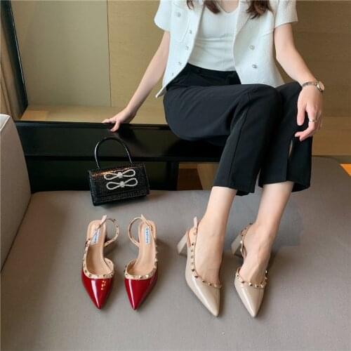 Womens High Heel Pumps Single Shoes Summer Style Sandals Summer Rivet Fashion Shallow Pointed Mouth 2021