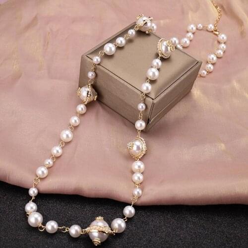 2021 New Long Necklace Womens European and American Big Brand Pearl Pendant Fashion Sweater Hanging Chain with Jewelry