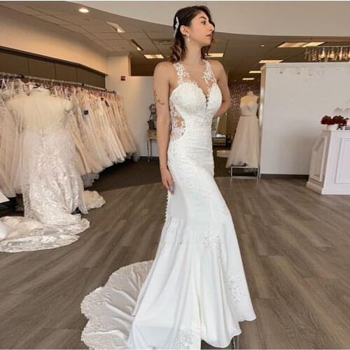 Gorgeous Mermaid Wedding Dress Halter Appliques Bridal Dress Covered Button Backless Sweep Train Lace Wedding Dresses