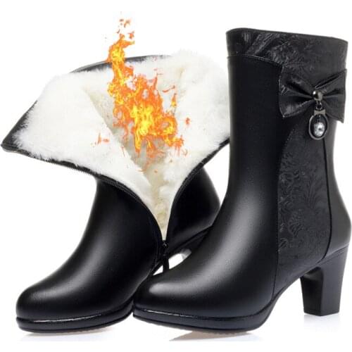 2020 New Classic Rhinestone Bow Women Fashion Boots Autumn Winter Martin Boots Warm Plush Wool Snow Boots Genuine Leather Boots