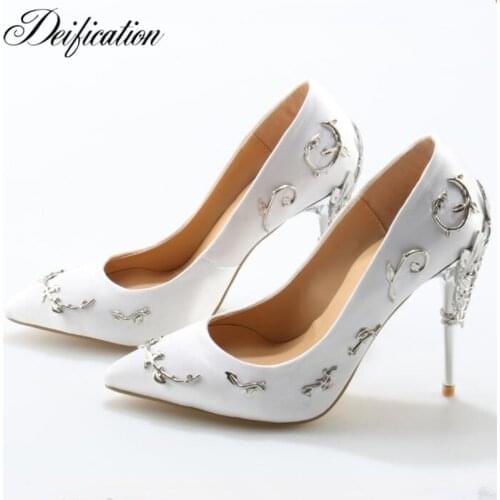 Deification Hot Metal Embellished Ladies Pumps Ayakkabi Luxury Designer Shoes Pointed Toe Slip On Party Wedding Shoes High Heels