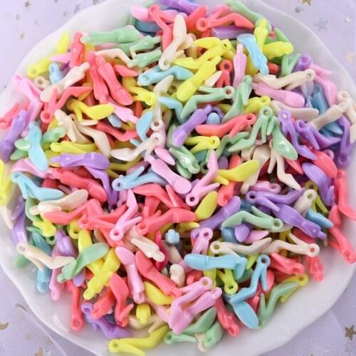 30Pcs/Lot Colorful Cartoon High Heels Shape Acrylic Small Pendants For DIY Jewelry Making Bracelet Necklace Pendant Accessories