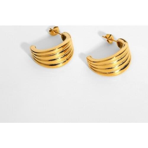 18K Gold Plated 316L Stainless Steel Striped C Shape Hoop Earrings For Women Trendy Vertical Stripe Stud Earrings Jewelry