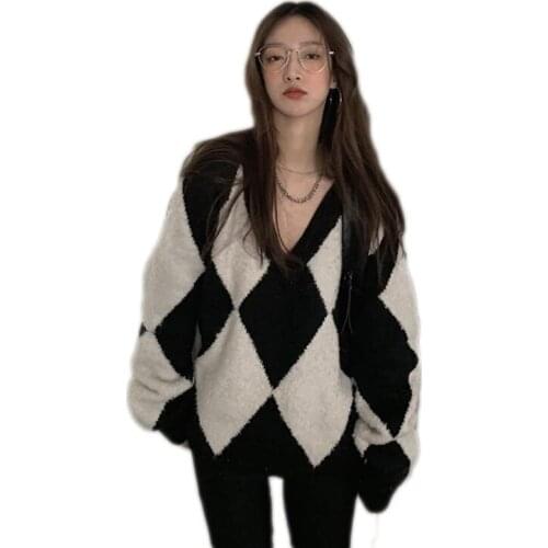WSYORE Autumn and Winter Retro Wild Black and White Rhombus Sweater Tops Women Loose Casual Long Knitted Pullover Tops NS2831